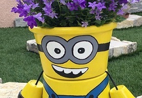 VASE MINION